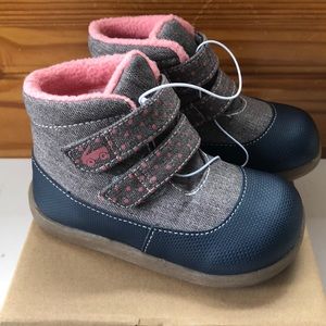 Toddler boots
